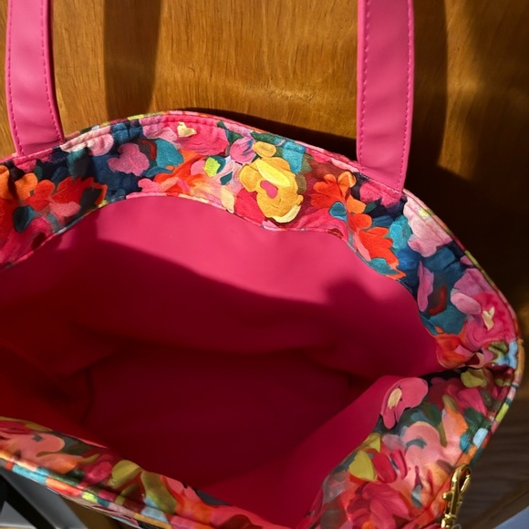 NWT Meadow Magic Tote - Makeup Jukie - Picture 3 of 6